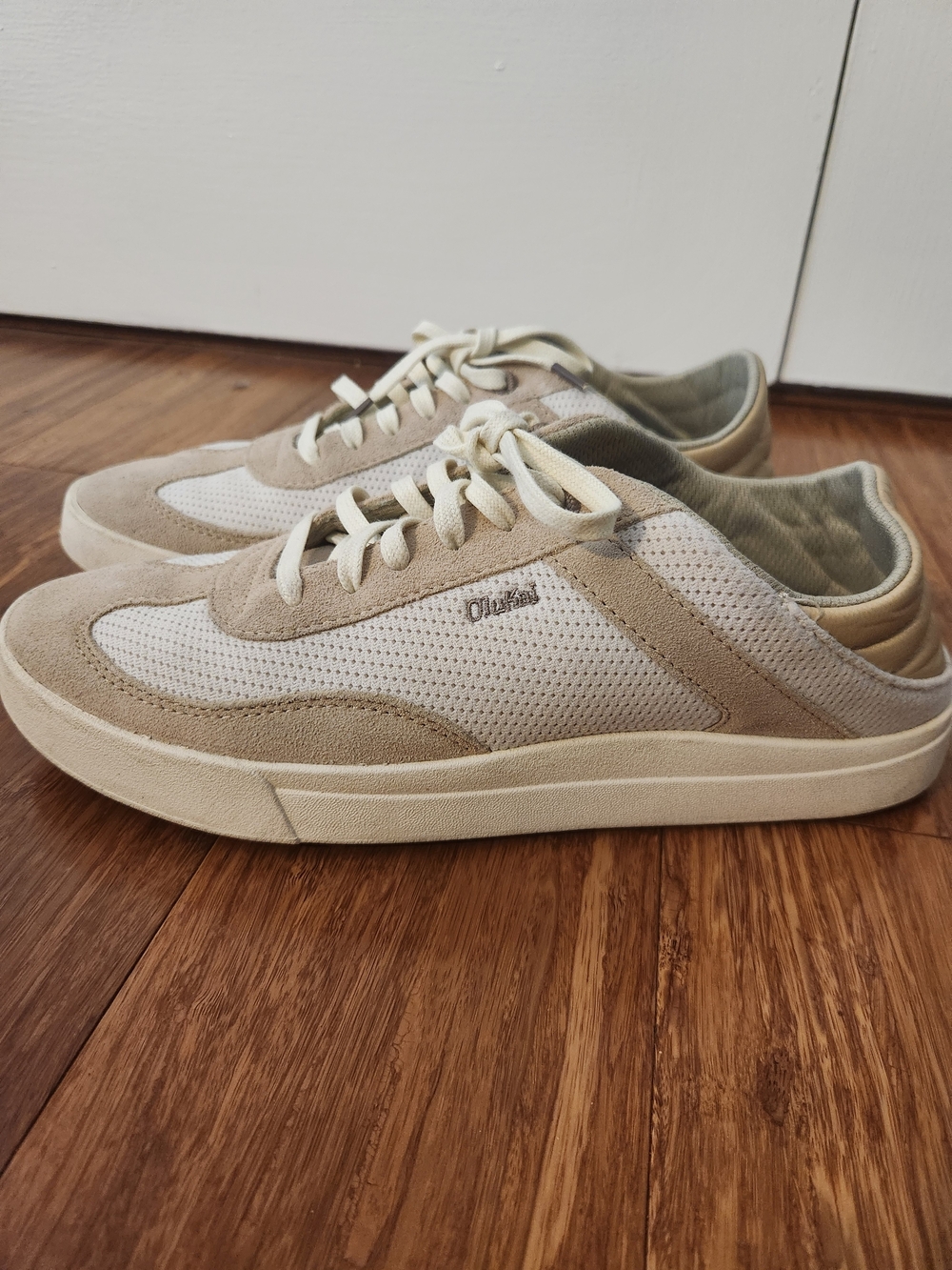 OluKai Women's Kilea Everyday Sneaker Shoe Collapsible Heel Slide Tan, Size 9